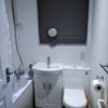 Photo 3: En suite Bathroom