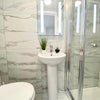 Photo 9: Room 1 Ensuite