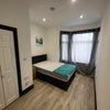 Photo 4: Room 5