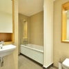 Photo 7: Modern Bathroom