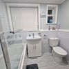 Photo 6: bathroom