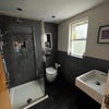 Photo 3: en-suite