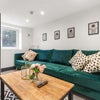 Photo 2: Lounge