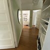 Photo 2: Entrance hallway