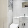 Photo 10: Room 9 (Shower room)