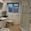 Photo 2: En suite