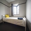 Photo 9: small room available mon-fri only