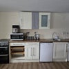 Photo 4: Kitchenette