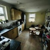 Photo 4: kitchen