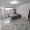 Photo 3: Room 1
