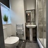 Photo 10: Room Six EnSuite
