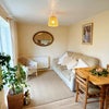 Photo 6: Lounge area