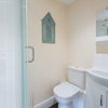 Photo 6: Room 5 (ensuite)