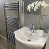 Photo 3: Bathroom 