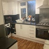 Photo 8: Spacious shared kitchen