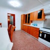 Photo 4: Kitchen 