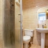 Photo 5: on-suite 