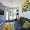 Photo 5: Lounge