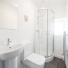 Photo 5: Room 4 £825 Ensuite Bathroom 