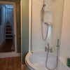 Photo 4: Shared bathroom 