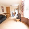 Photo 4: Lounge 
