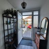 Photo 6: entrance hall