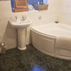 Photo 7: Bathroom / Bath Tub / Washbasin / Toilet Seat