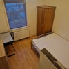 Photo 4: Bed 1