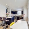 Photo 11: Kitchen
