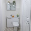 Photo 3: En-suite room 2