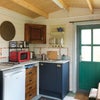 Photo 4: Kitchen area