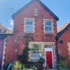 Photo 3: Ground floor flat, next to private parking 