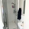 Photo 4: shower room