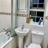 Photo 6: Cosy room shared bathroom 