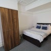 Photo 3: Large Comfortable Ensuite Room