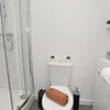 Photo 2: Room 3 en-suite