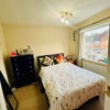 Photo 3: Bedroom to let