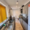 Photo 2: Kitchen