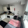 Photo 7: Studio 4 £825/pcm. Couples welcome. 
