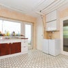 Photo 2: Kitchen
