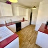 Photo 4: Kitchen