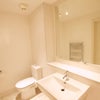 Photo 5: ensuite