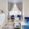 Photo 8: Lounge Area