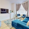 Photo 9: Lounge Area