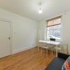 Photo 10: Livingroom