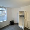 Photo 3: Wardrobe 