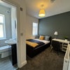 Photo 6: Room 4