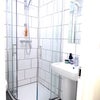 Photo 5: Immaculate en suite bathroom
