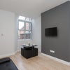 Photo 9: Lounge