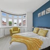 Photo 2: Room 1